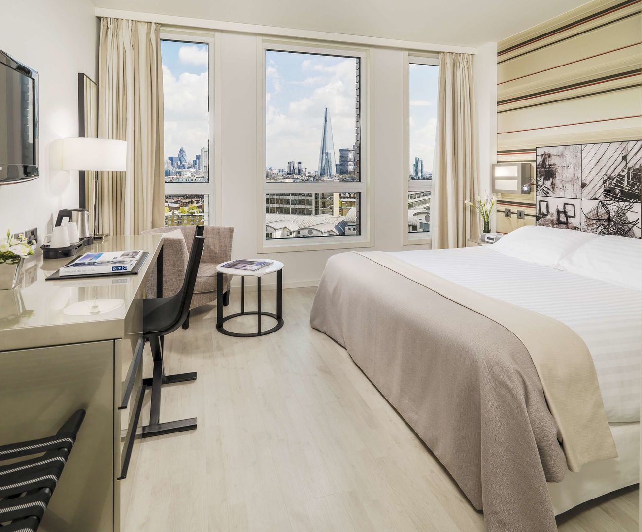 H10 London Waterloo image 1