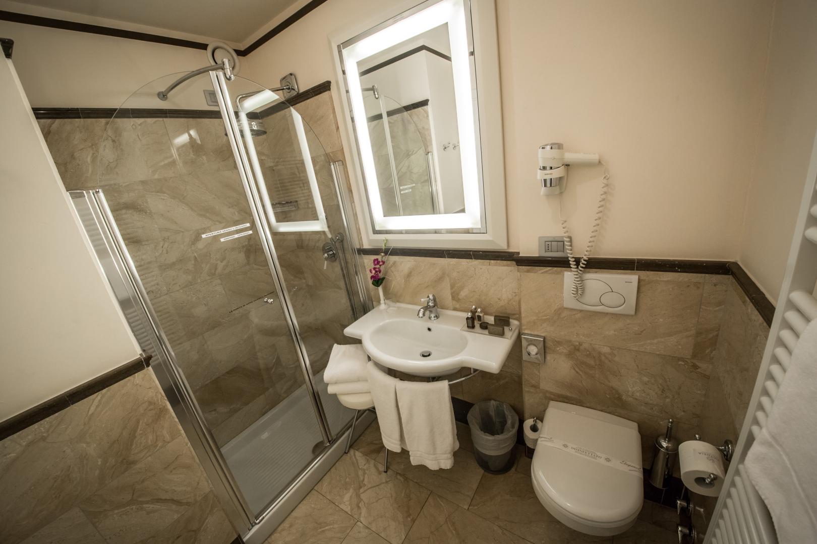 Victoria Hotel Letterario image 1
