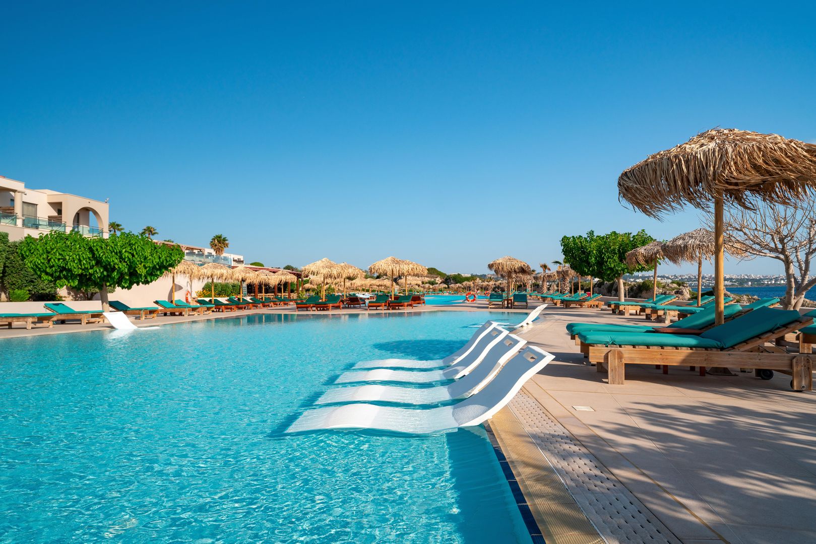 Kresten Royal Euphoria Resort.