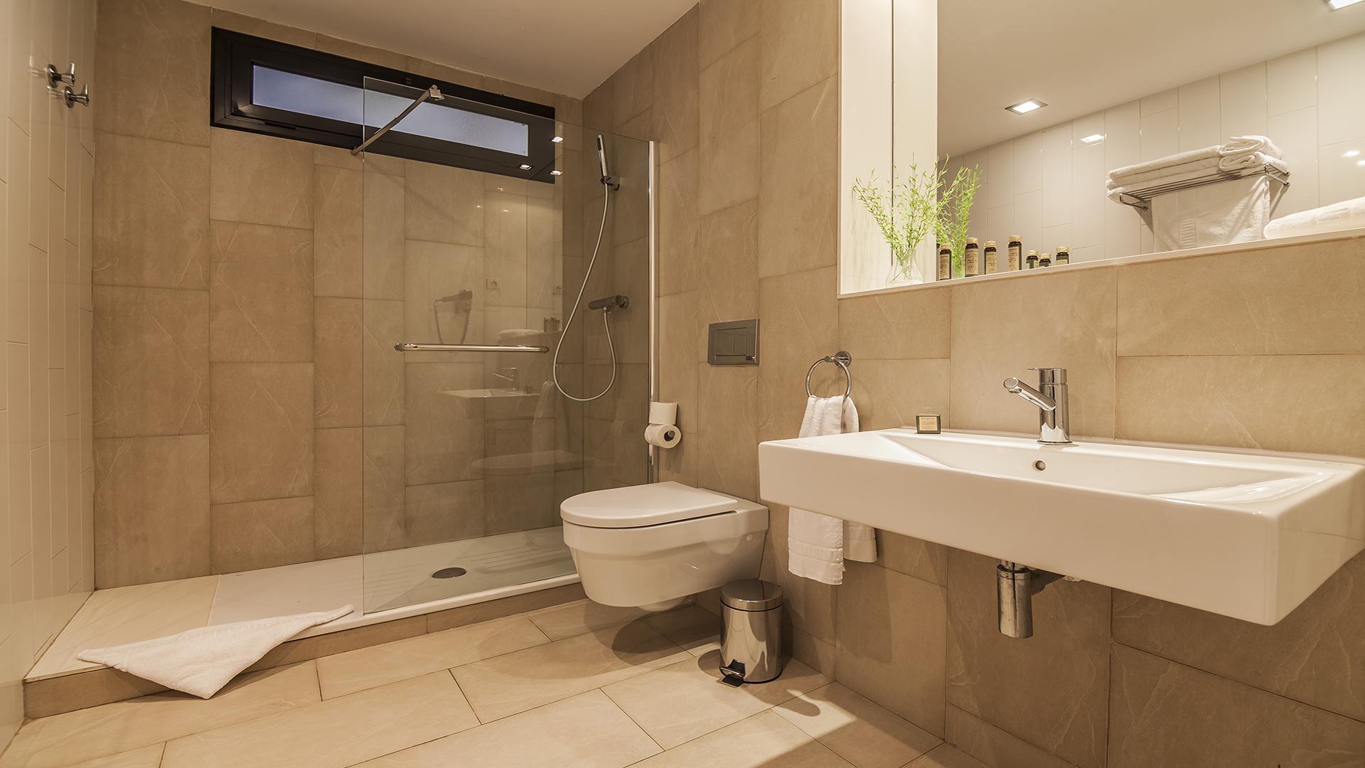 MH Apartments Sant Pau image 1