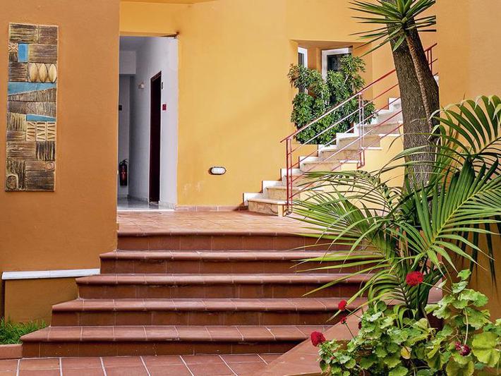 Elotia Hotel in Agioi Apostoloi (Chania, Crete) - foto 4