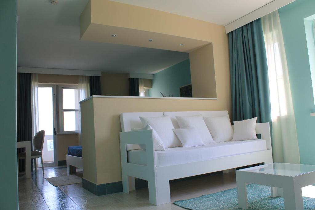 Suite met zithoek — Abamar Hotel