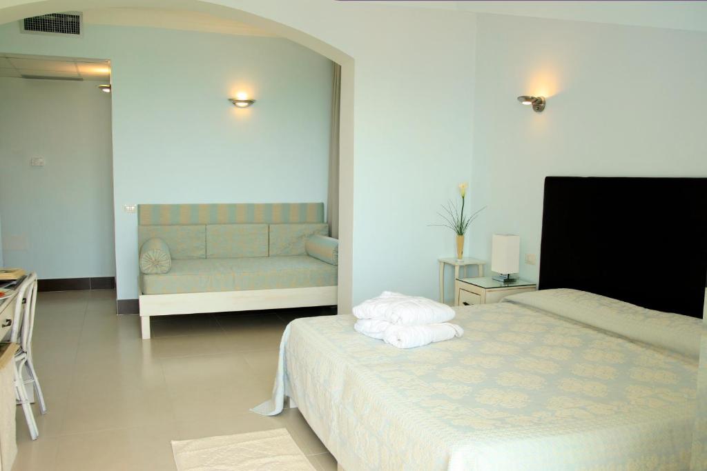 Suite met zithoek — Abamar Hotel