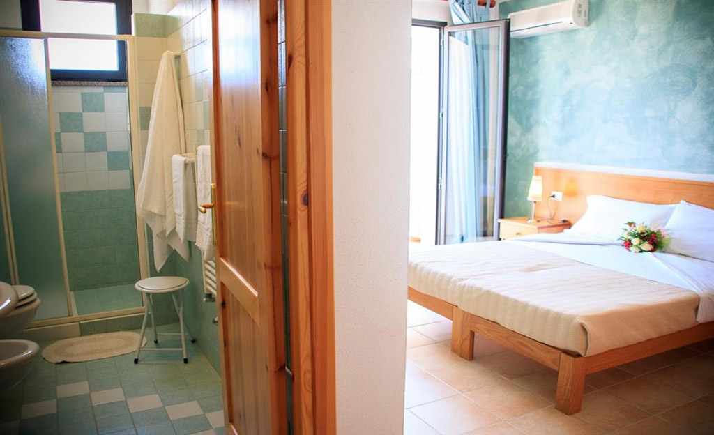 Badkamer met inloopdouche — Abbaidda