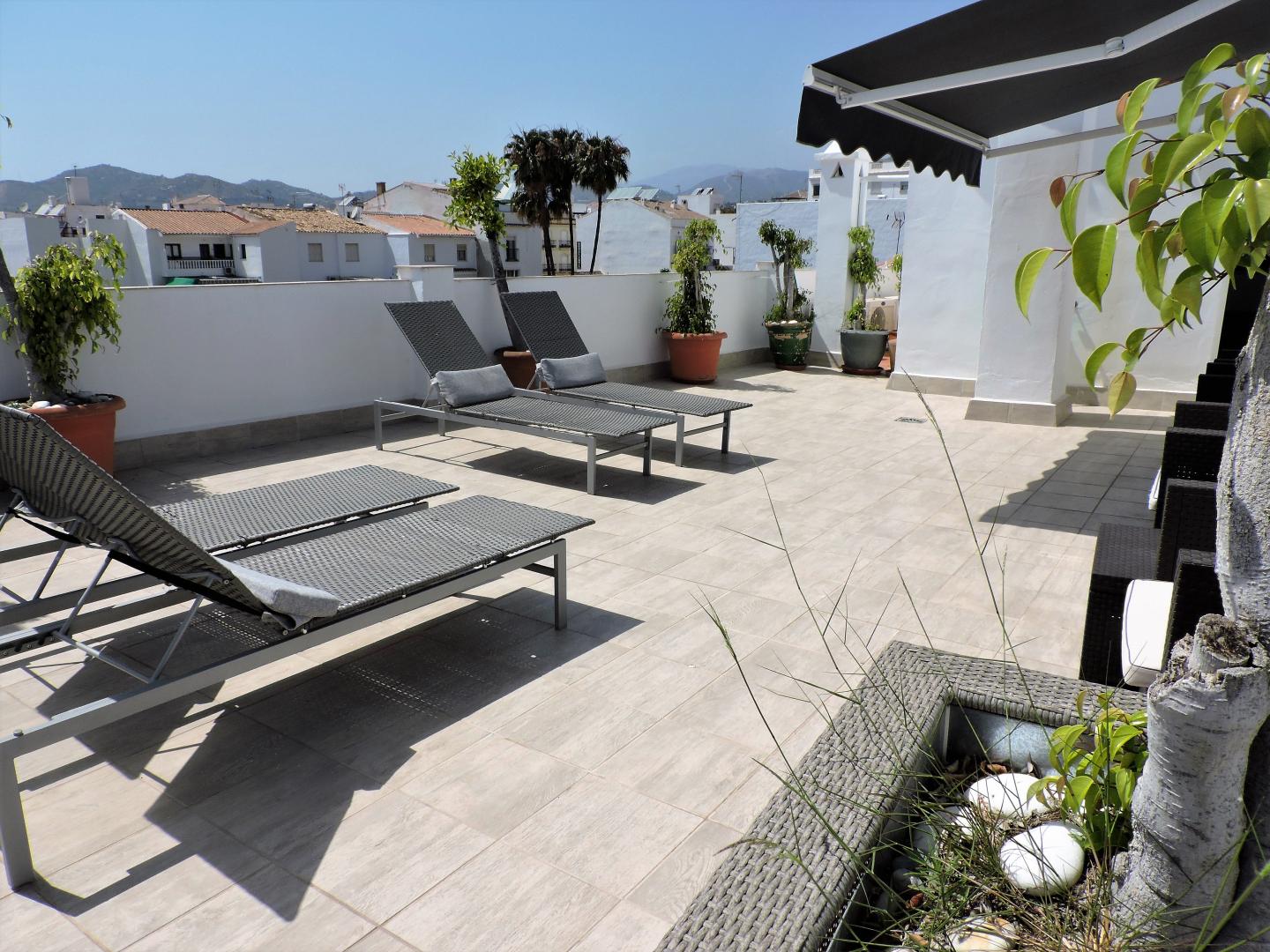 Apartamentos Abril image 1