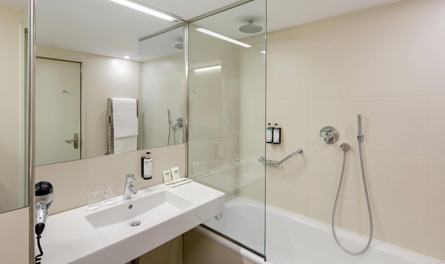 Sercotel Rosellón image 1