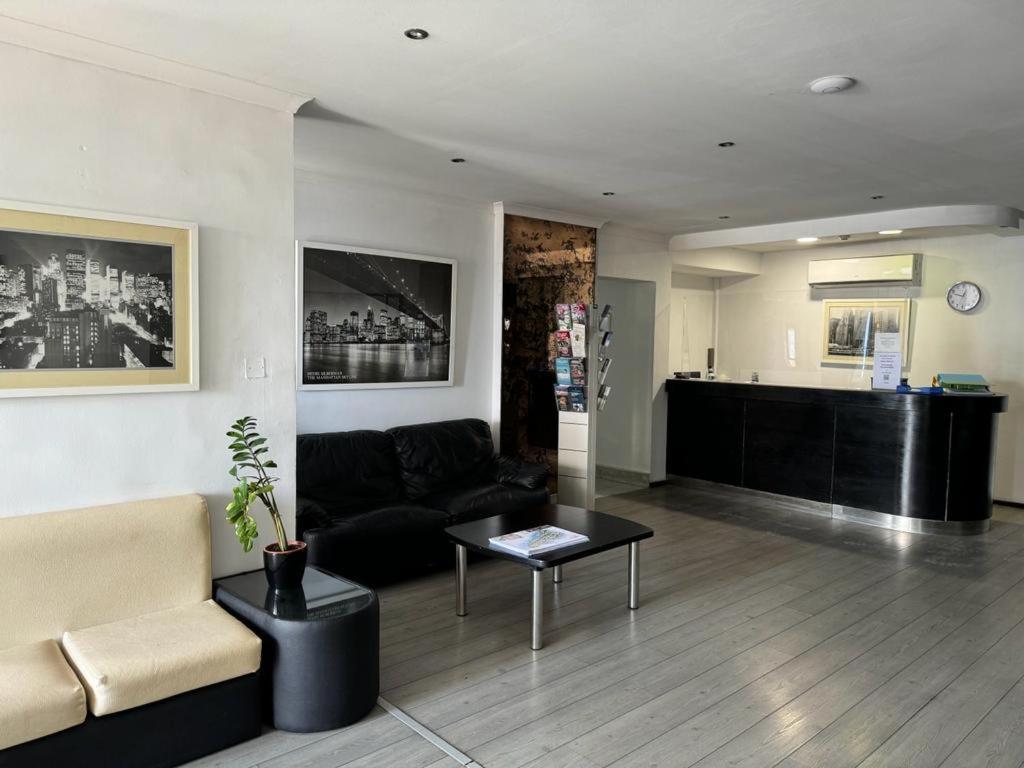 Hotel Roma image 1
