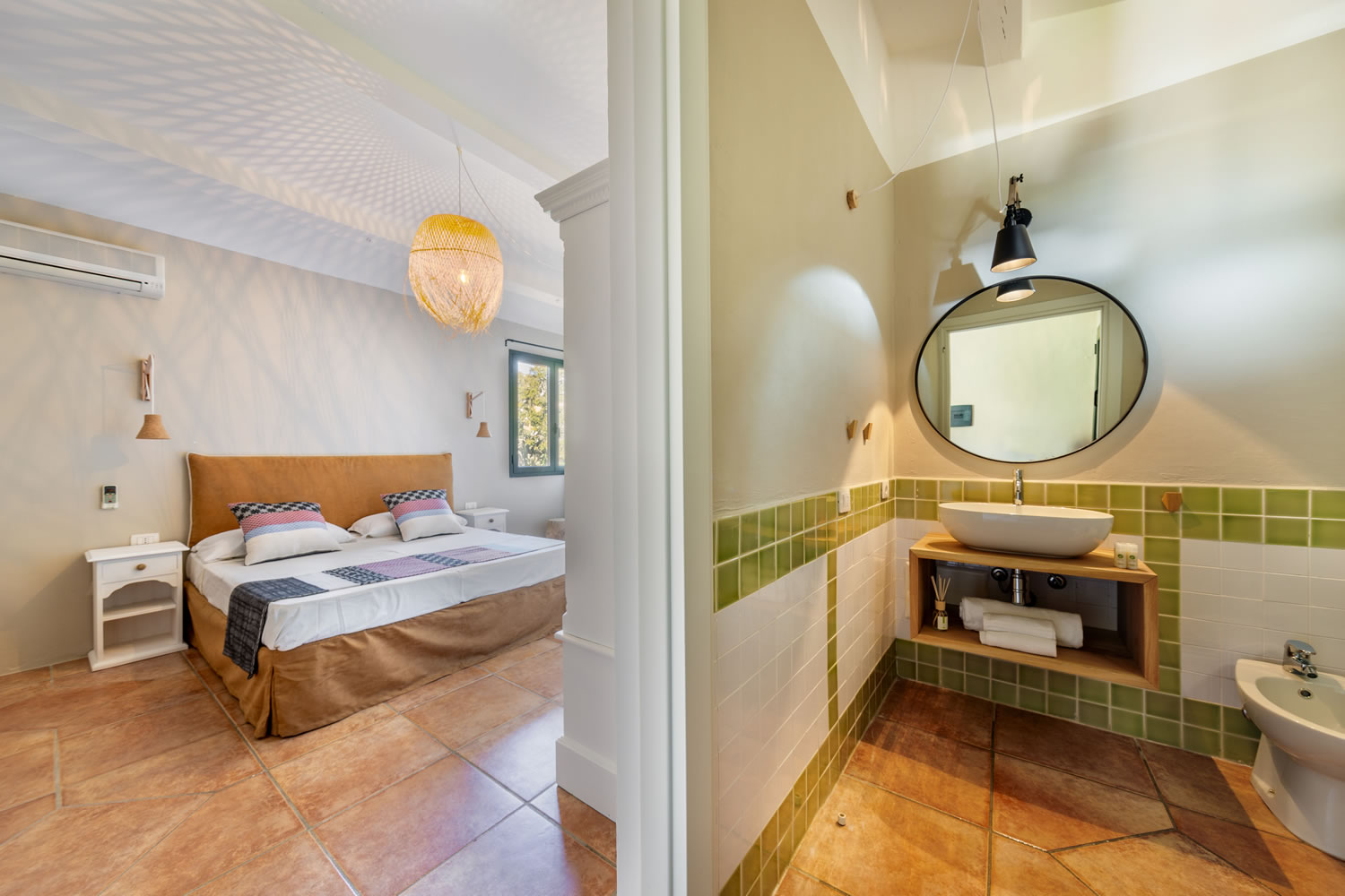 Badkamer met ligbad — Borgo di Campagna