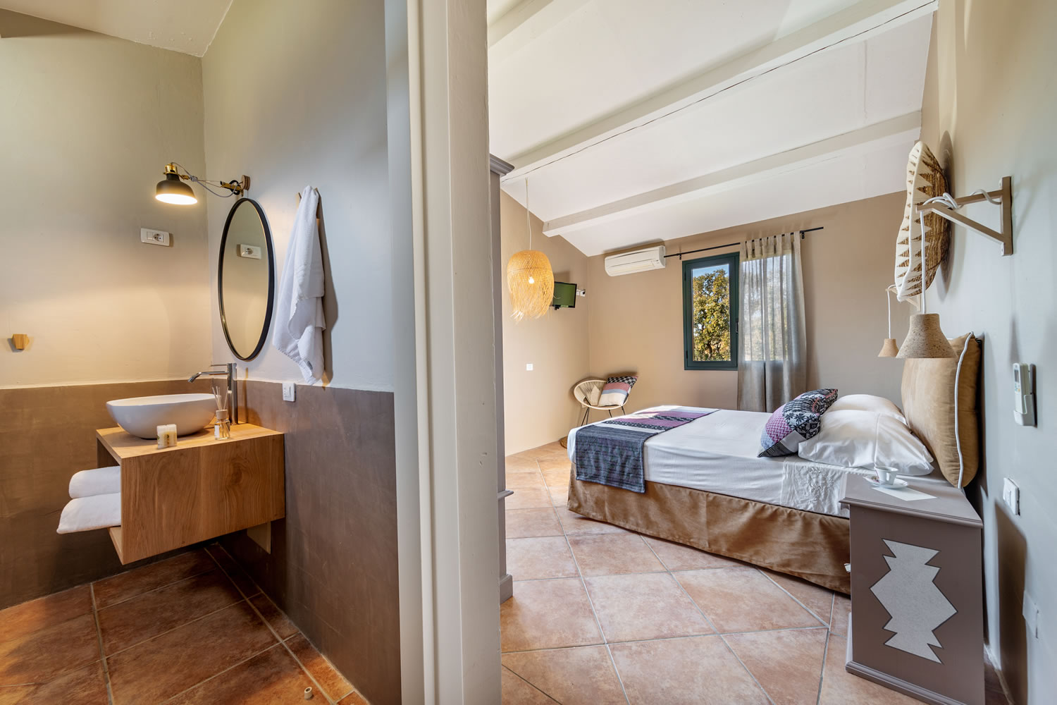 Badkamer met ligbad — Borgo di Campagna
