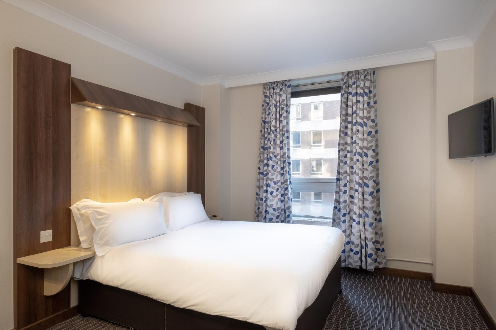 The Royal National Hotel image 2