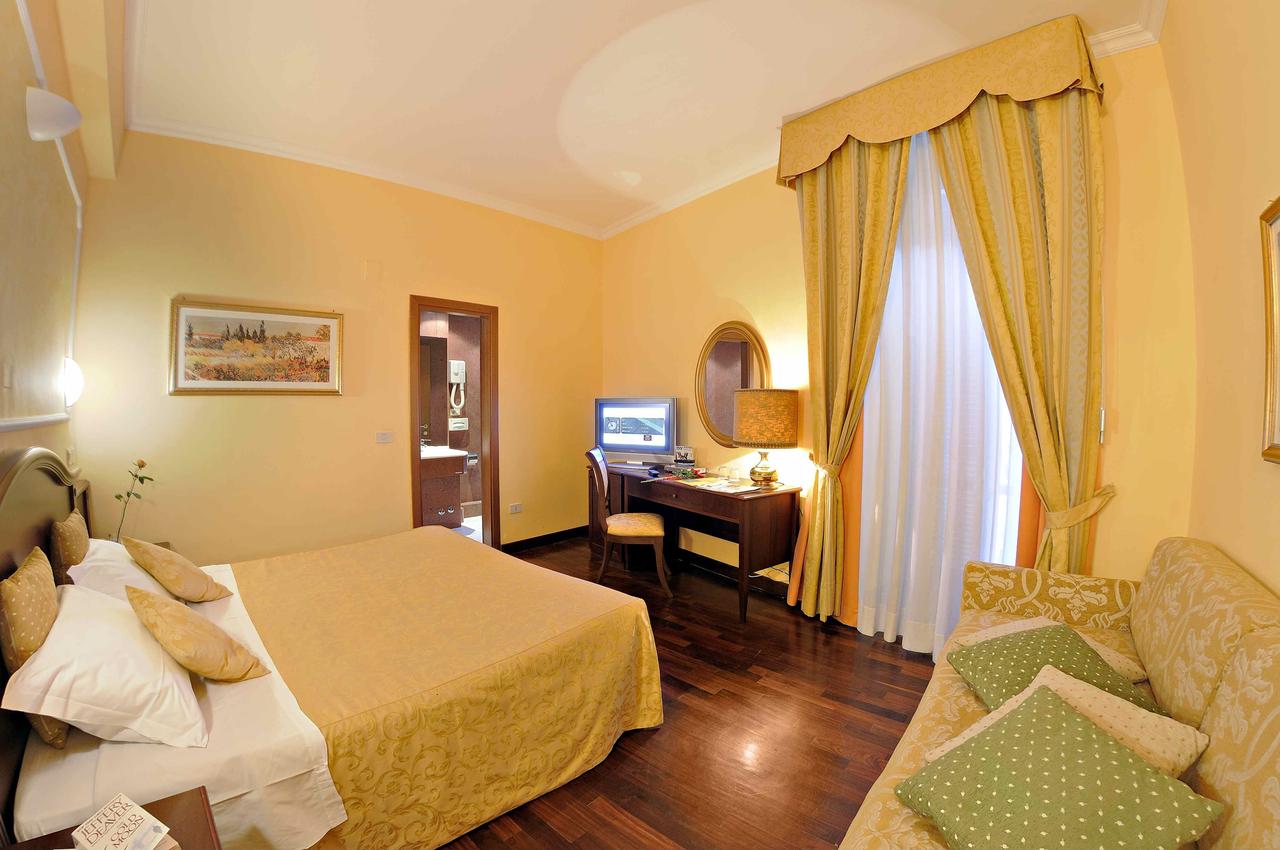 Grand Hotel Italia image 1