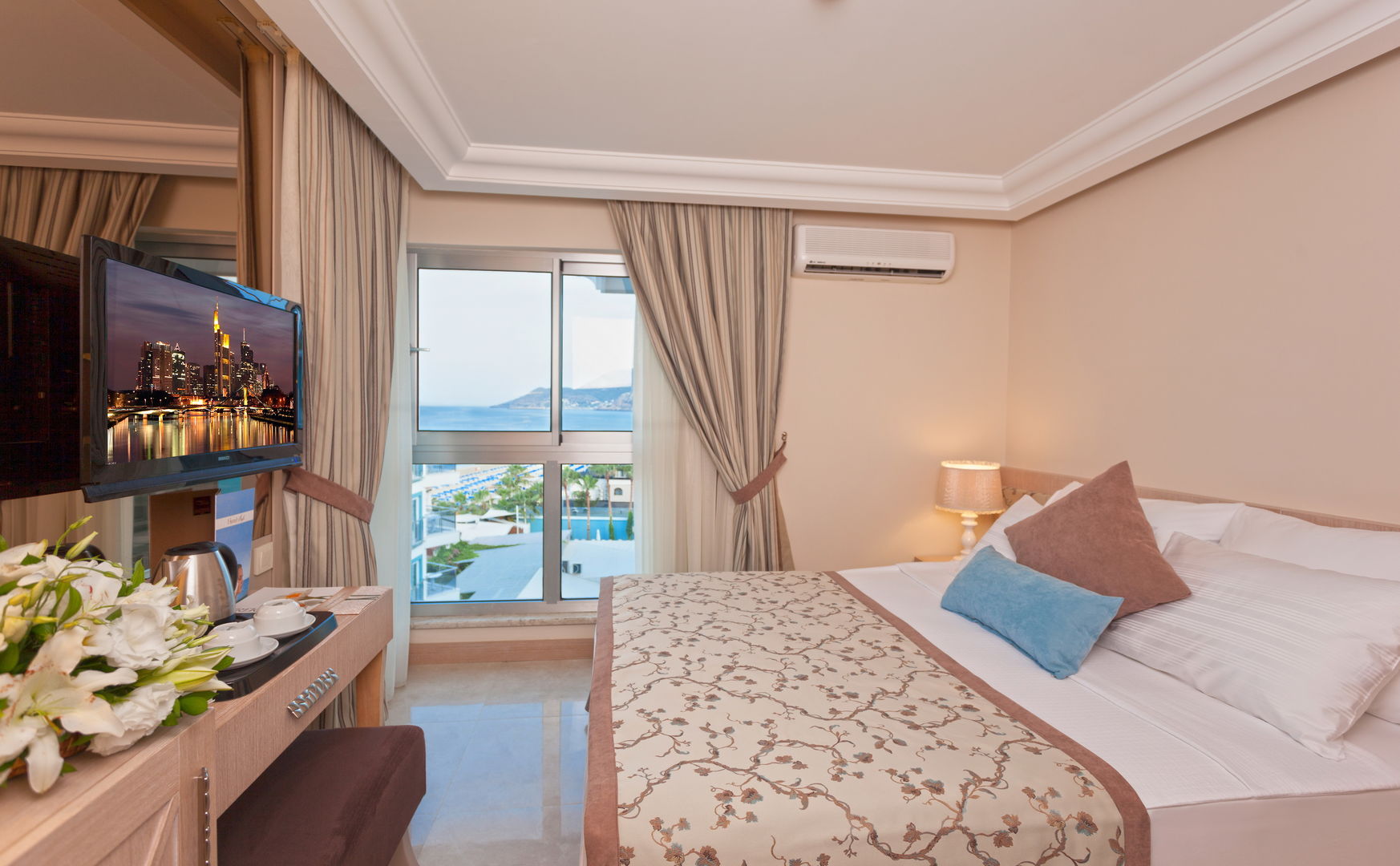 Xperia Saray Beach Hotel image 1