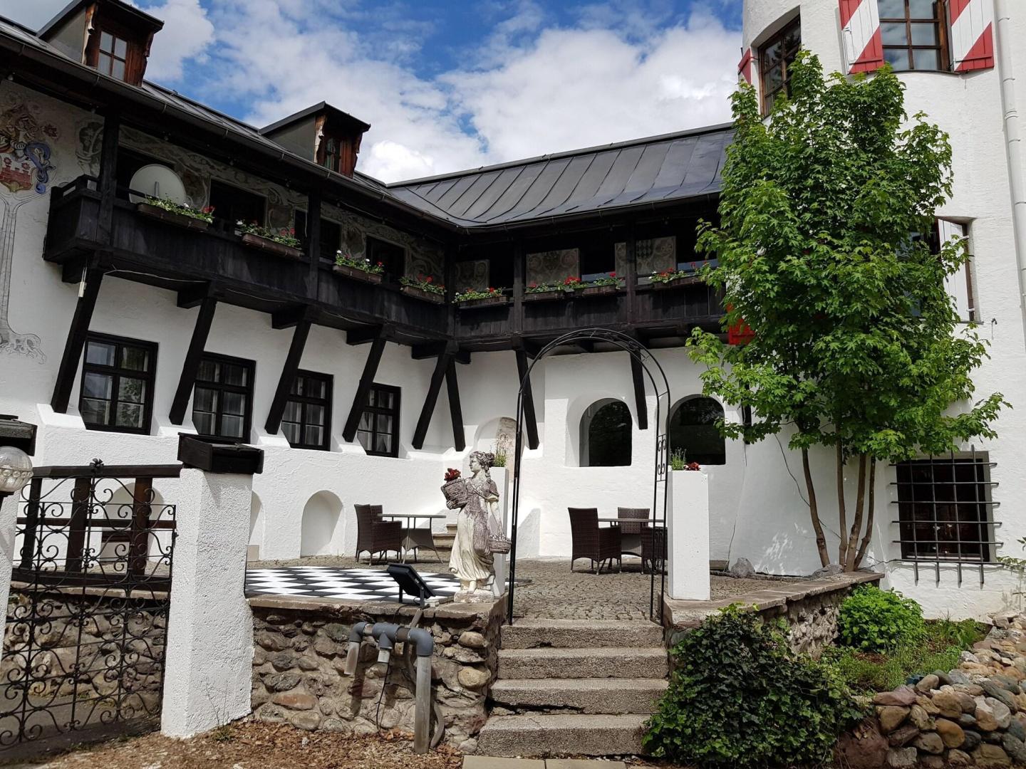 Family Hotel Schloss Rosenegg foto 5
