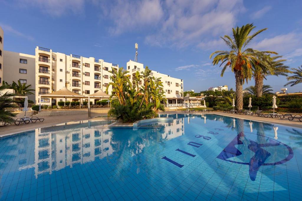 Seagull Hotel Apartments, Pernera