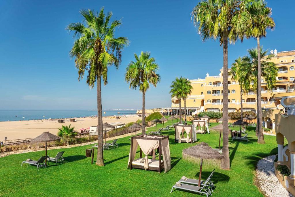 AP Oriental Beach image 0