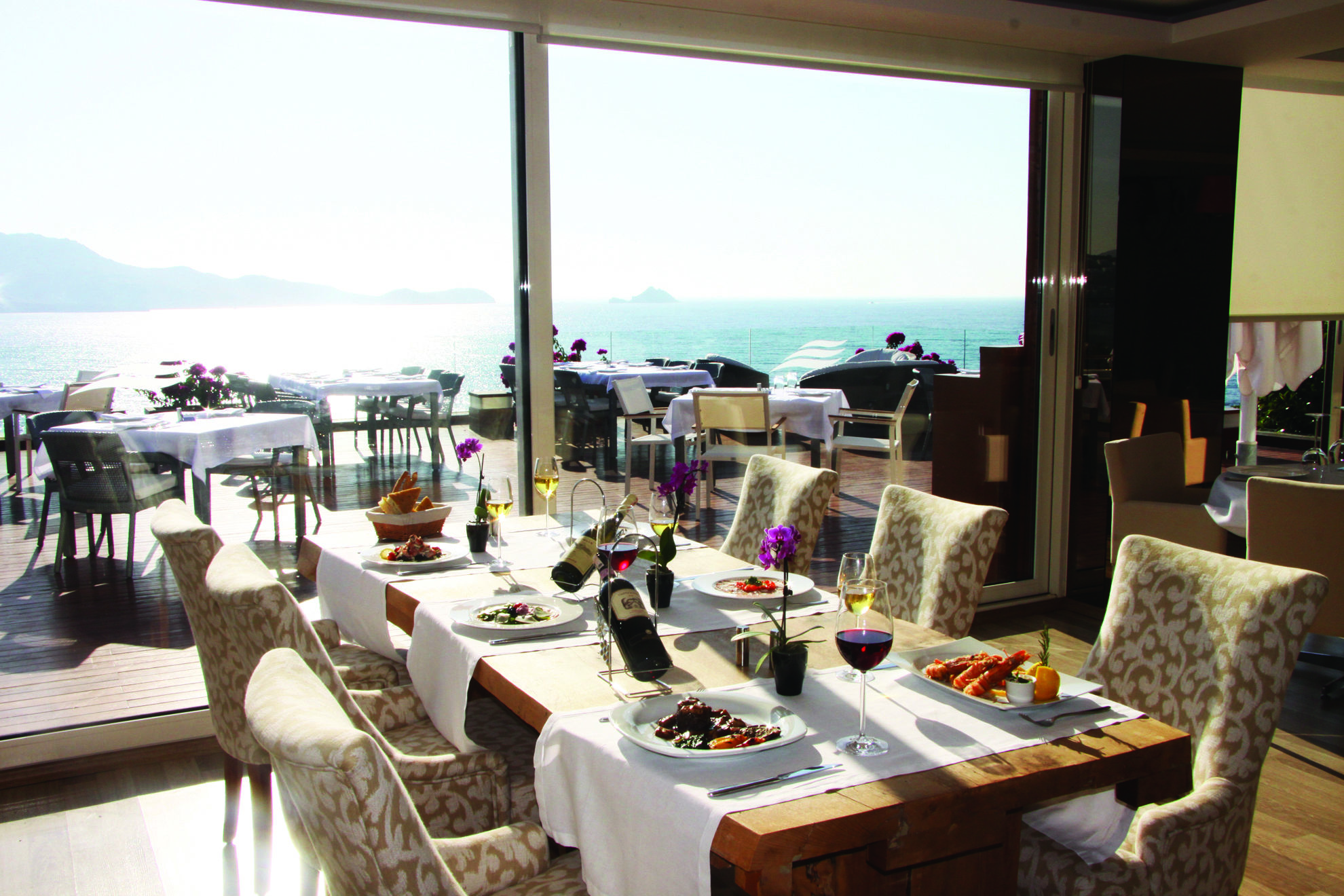 Zeezicht vanaf het balkon — PalmaLife Resort & Spa Bodrum Yalikavak