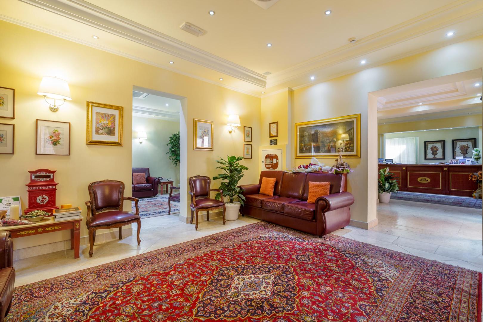Luxe entreehal — Hotel Panorama