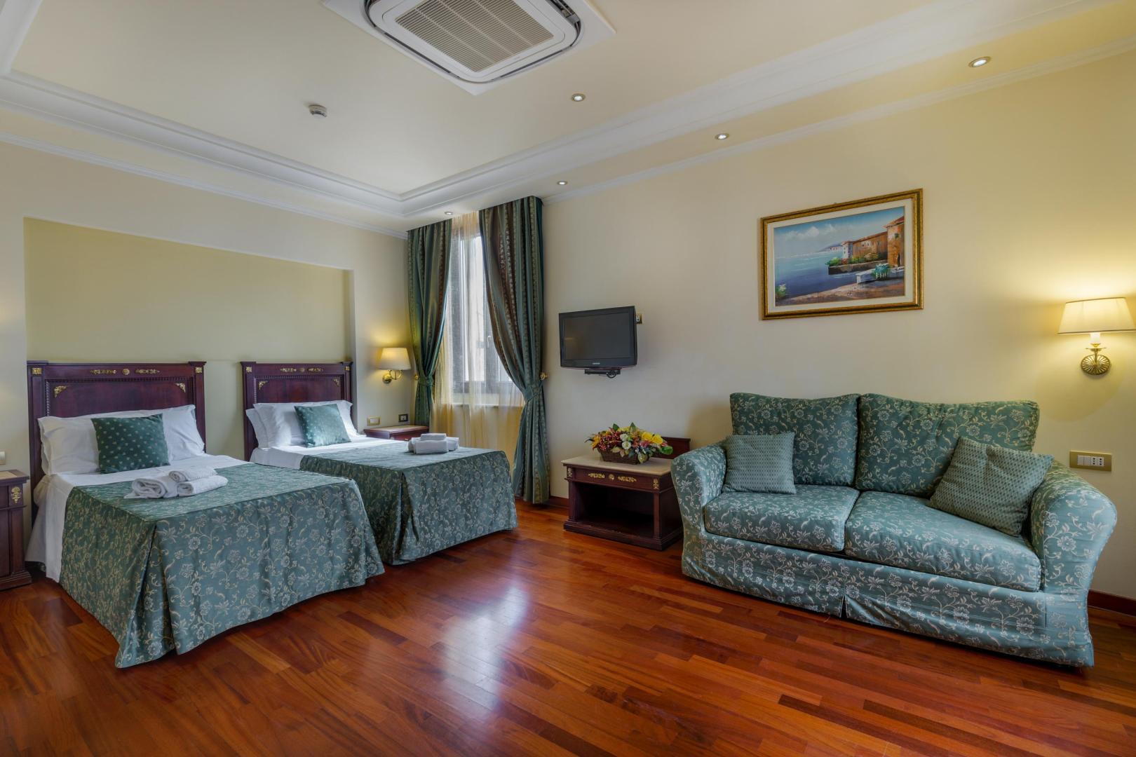 Suite met zithoek — Hotel Panorama
