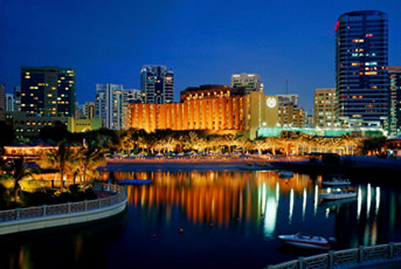 Sheraton Abu Dhabi Hotel & Resort image 2