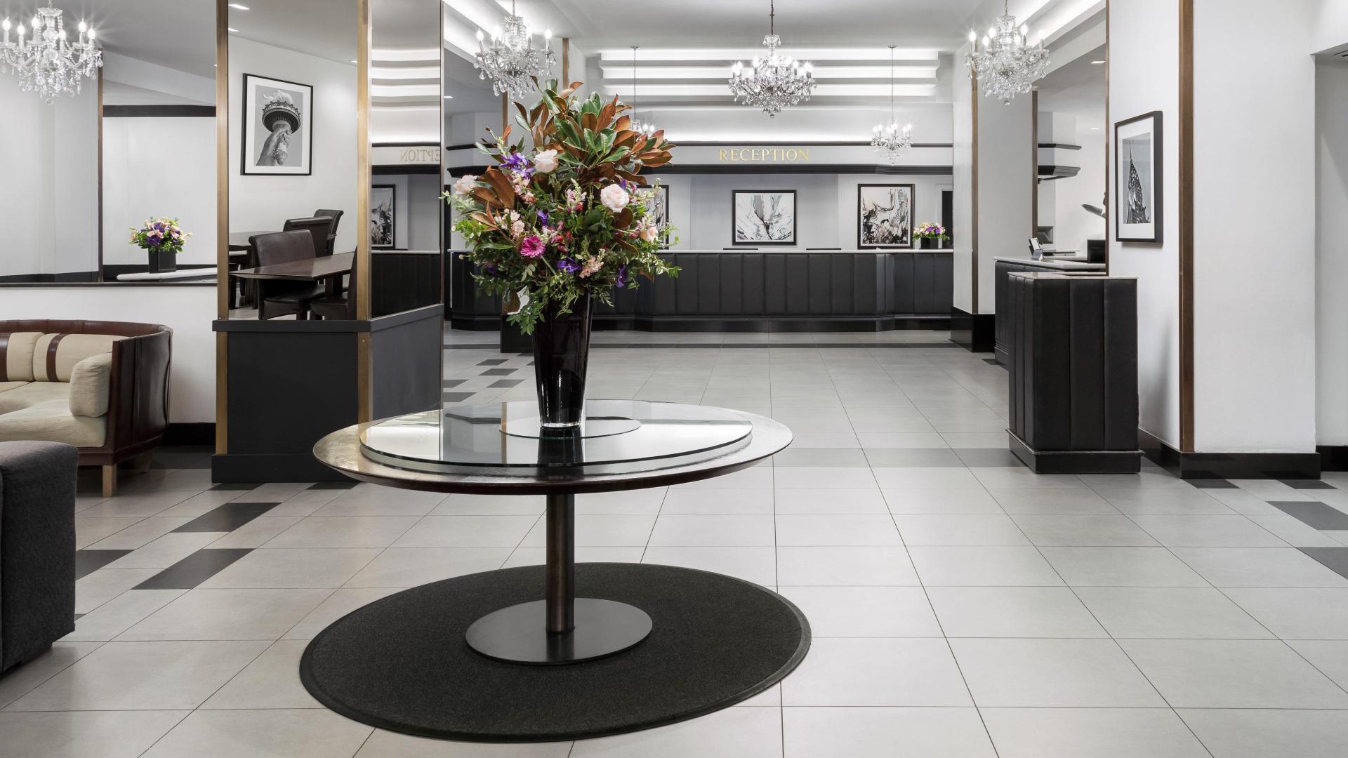 The Manhattan at Times Square Hotel image 3