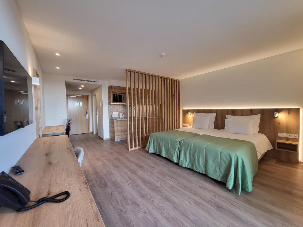 Royal Orchid image 1