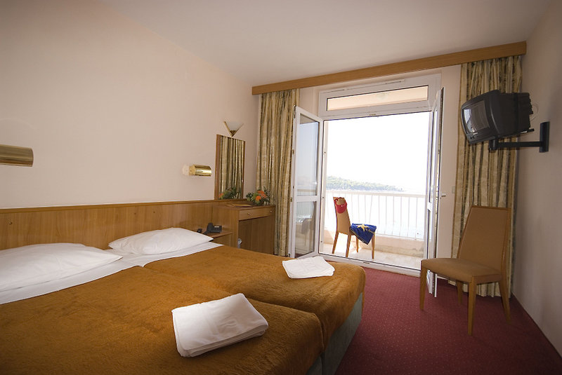Remisens Hotel Epidaurus image 1