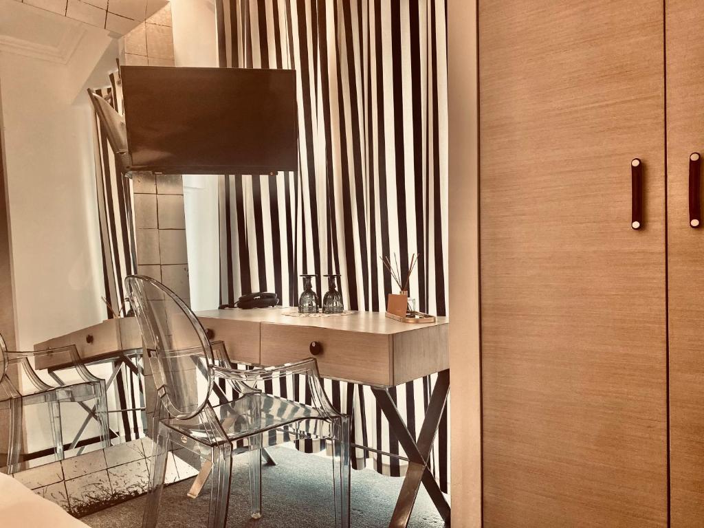Andromeda Boutique image 1