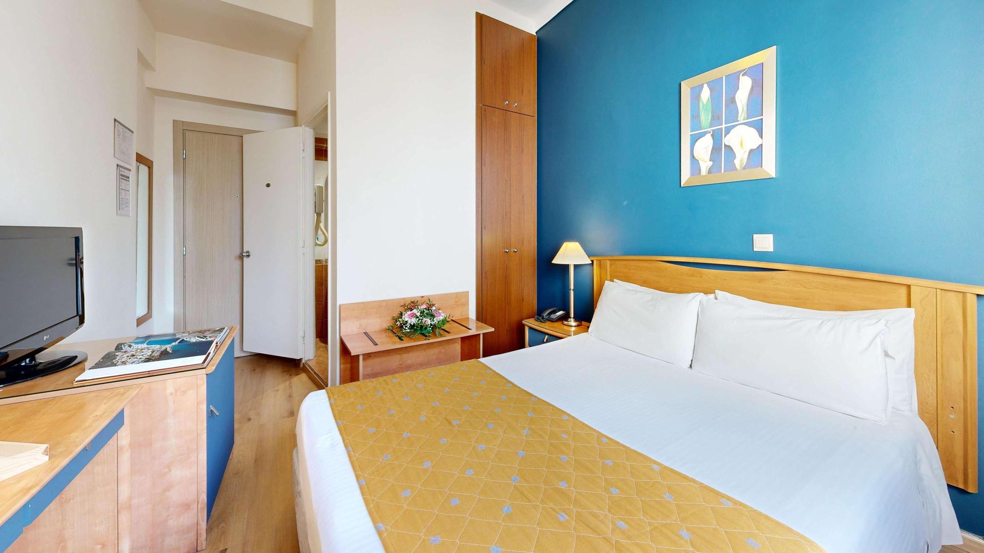 Lucy Hotel image 1