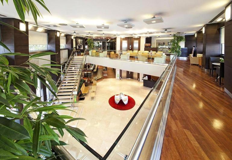 Point Hotel Taksim in Istanbul - foto 2