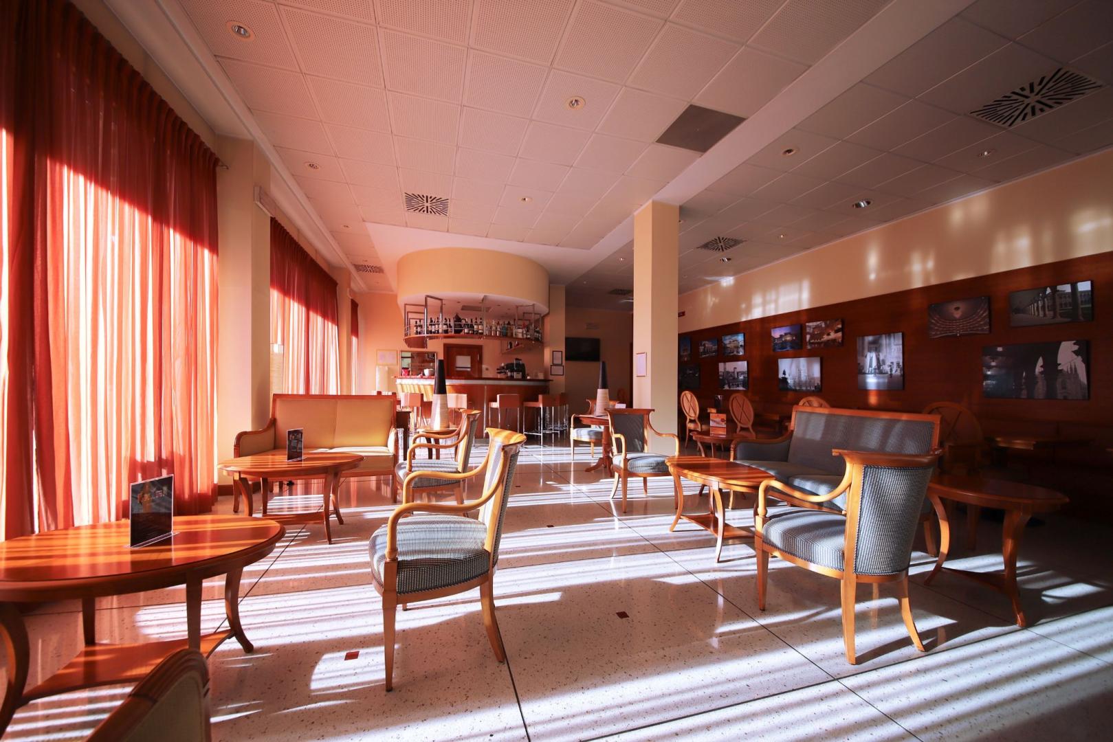 Monica Hotel Fiera image 3