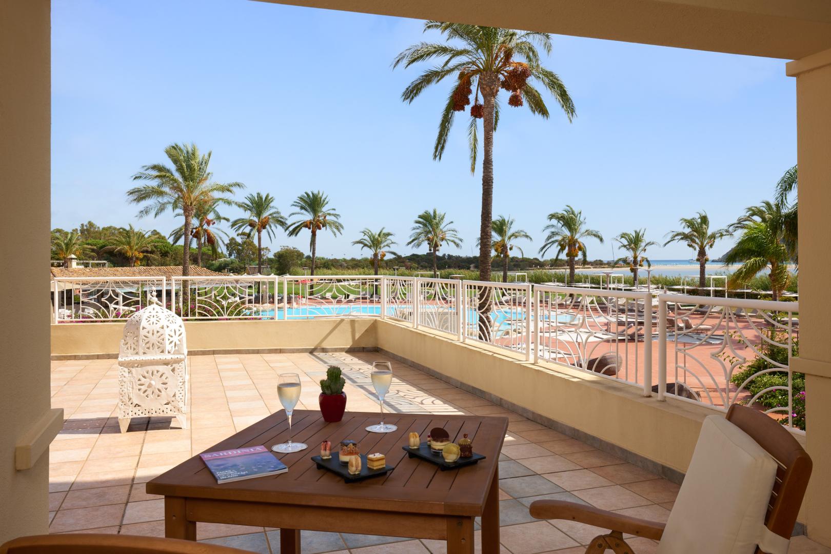 Zeezicht vanaf het balkon — Almar Timi Ama Resort & SPA