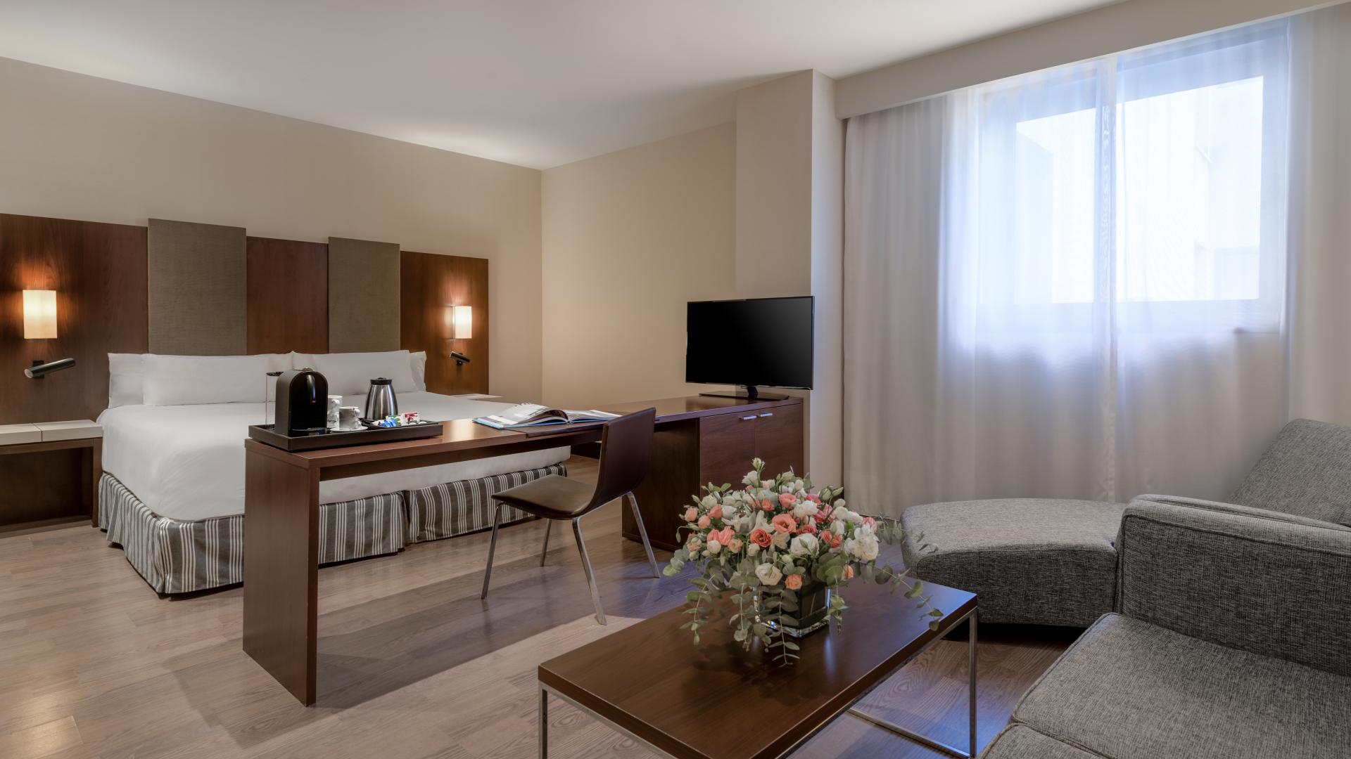 Suite met zithoek — NH Campo de Gibraltar