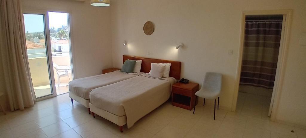 Mandalena Hotel Apartments image 2