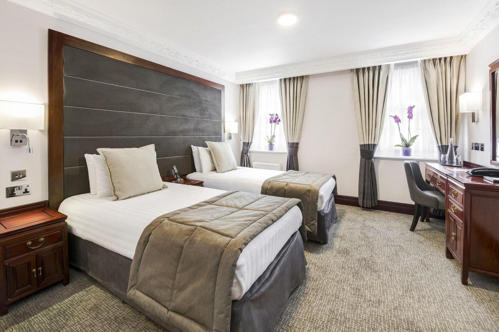 Fitzrovia Hotel image 0