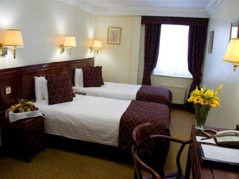 Fitzrovia Hotel image 1