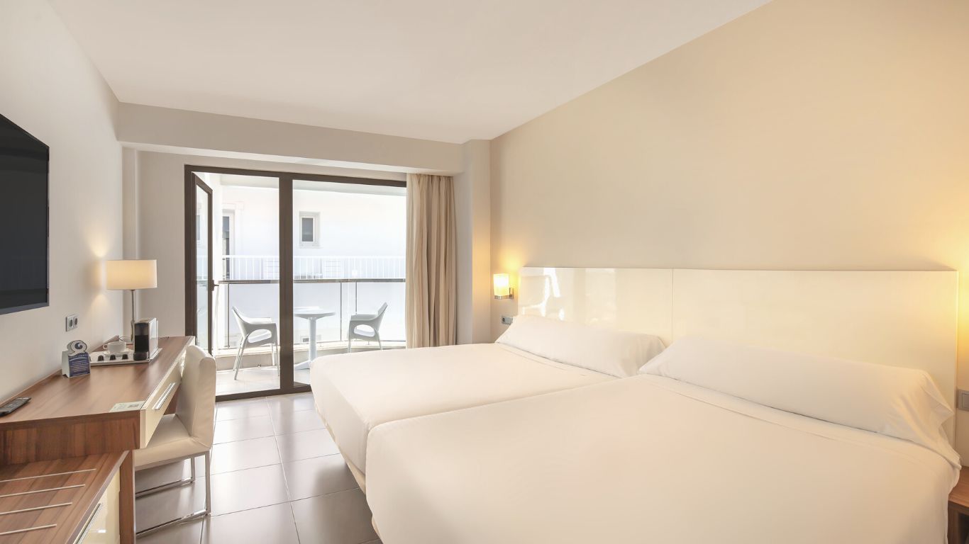 RH Boutique PortoCristo image 1