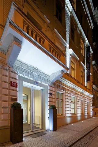 Red & Blue Design Hotel Prague image 3