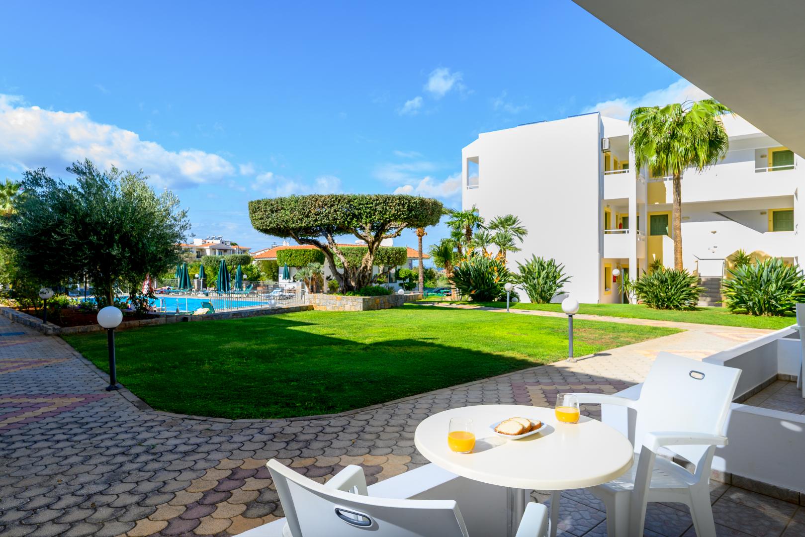 Nikolas Villas Apartments foto 36