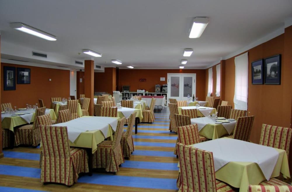 AHC Hoteles Low Cost Cáceres foto 16