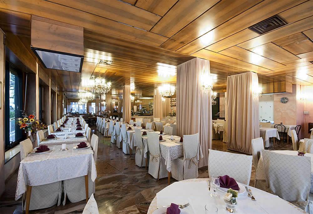 MoMo Seaview Hotel Rimini image 2
