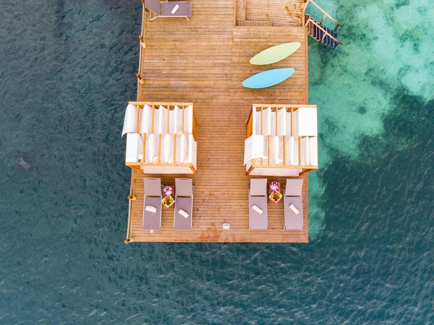 Infinity-zwembad met zeezicht — Hotel Vita Bella Resort & Spa