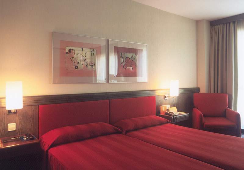 Barceló Sants image 3
