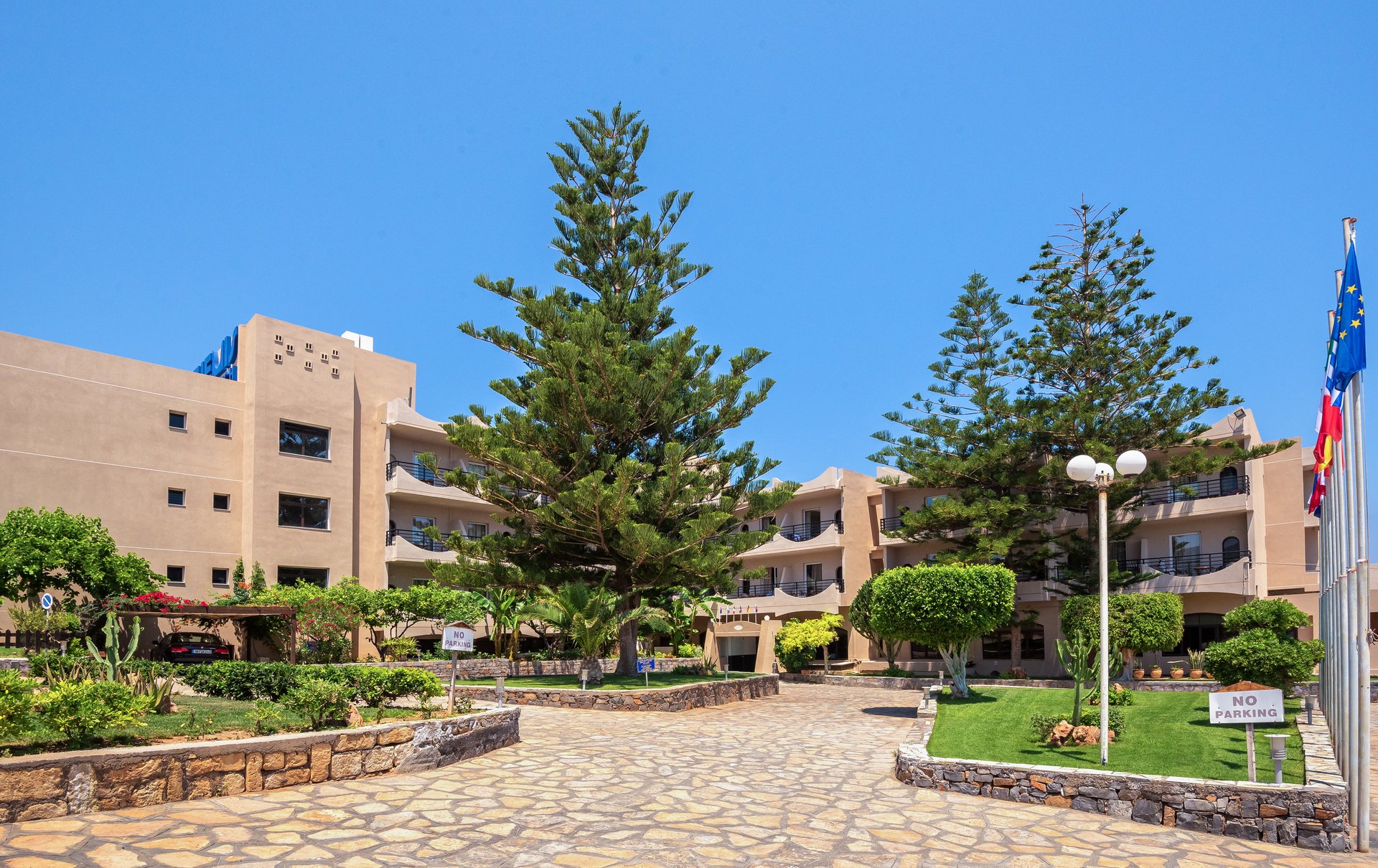 Themis Beach Hotel image 0