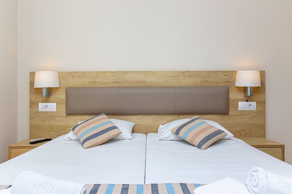 Theo Star Beach image 2