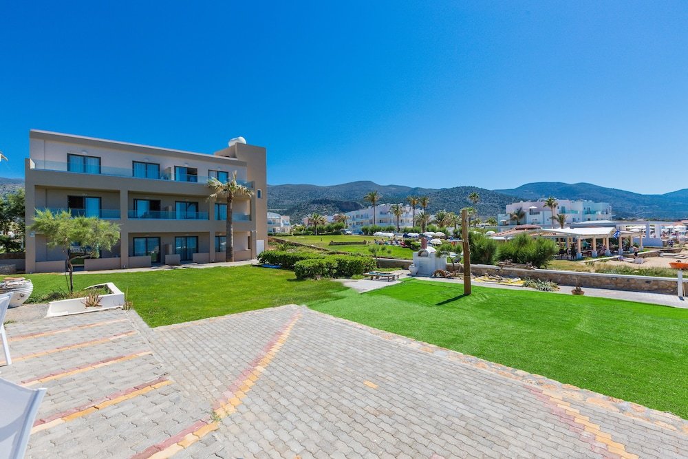 Theo Star Beach image 0