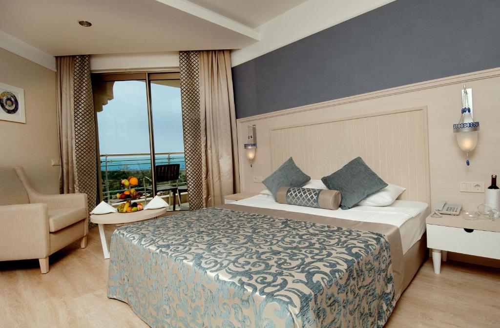 Seamelia Beach Resort & Spa image 1