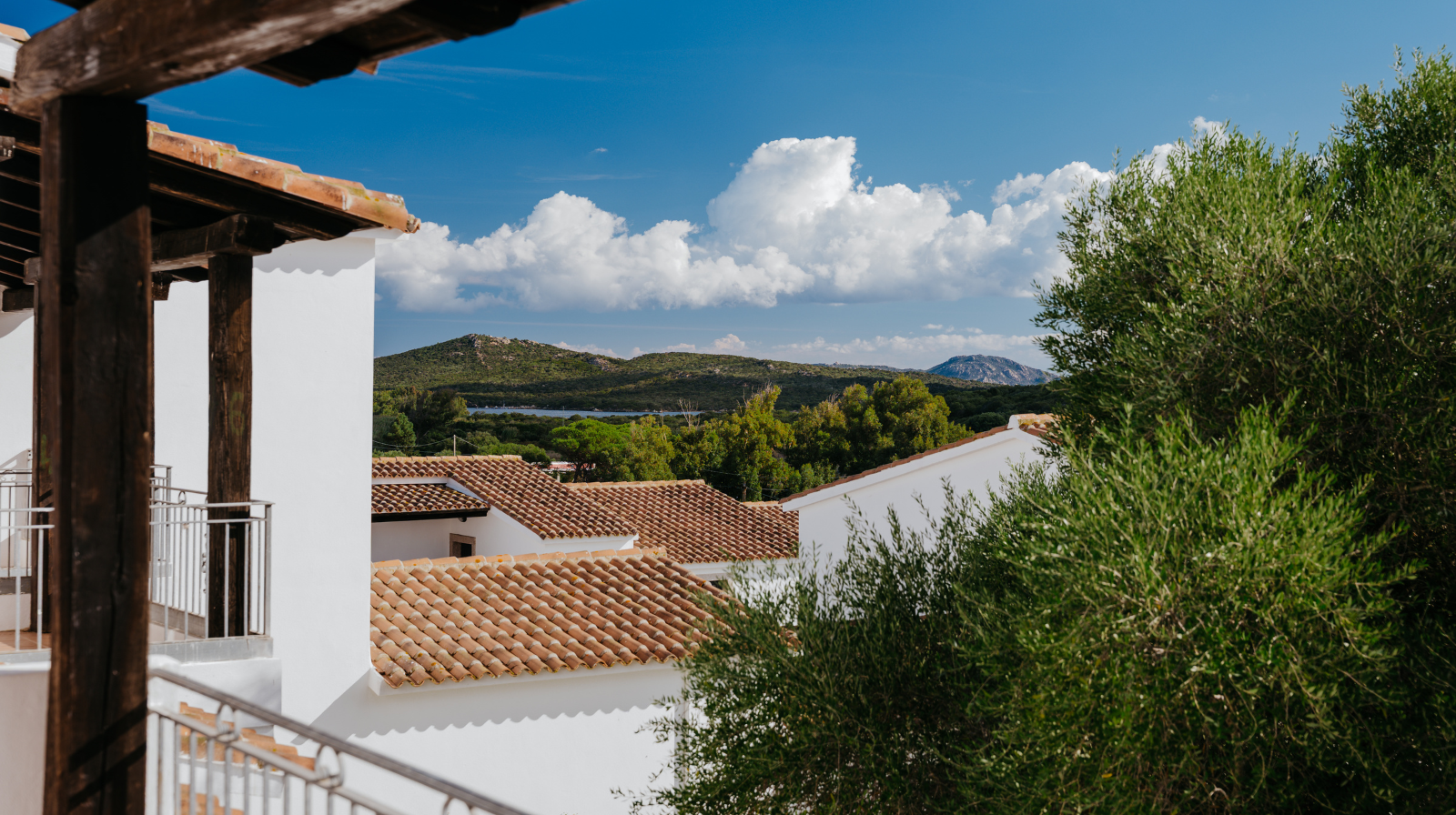 Zeezicht vanaf het balkon — La Smeraldina Resort