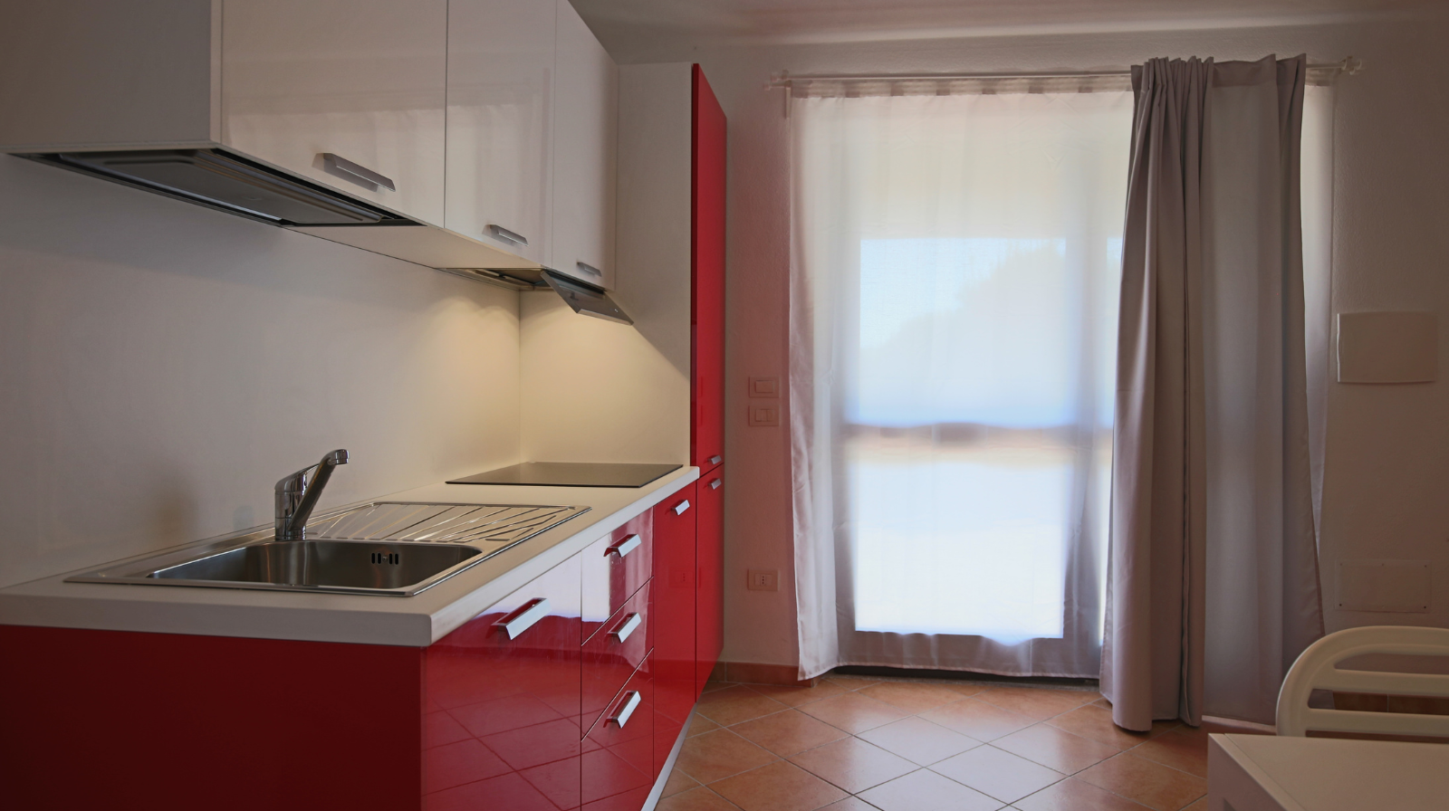 Badkamer met inloopdouche — La Smeraldina Resort