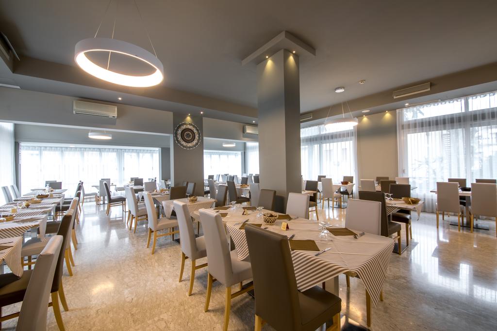 Hotel Torino image 2