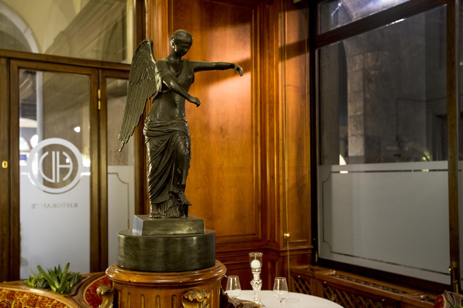 Vittoria image 2